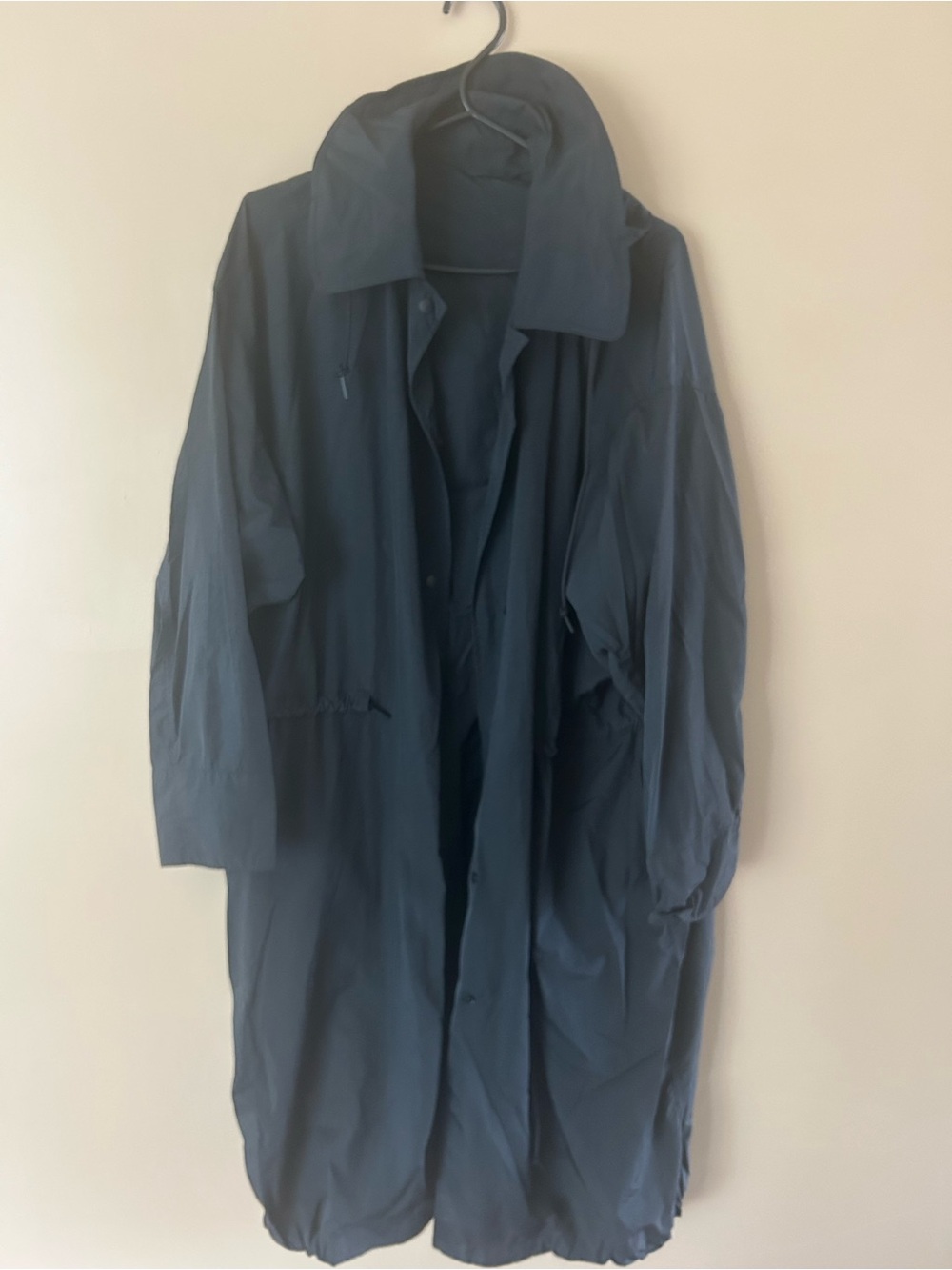 Uniqlo Black Long Trench Coat - Lightweight Oversized Silhouette